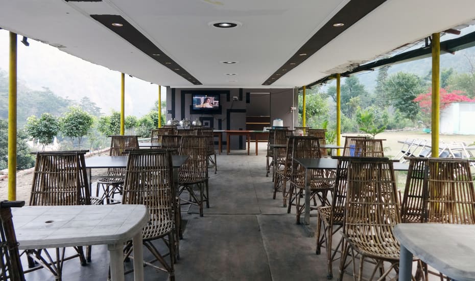 Palm Holiday Inn Bar And Resort Rishikesh Restaurant