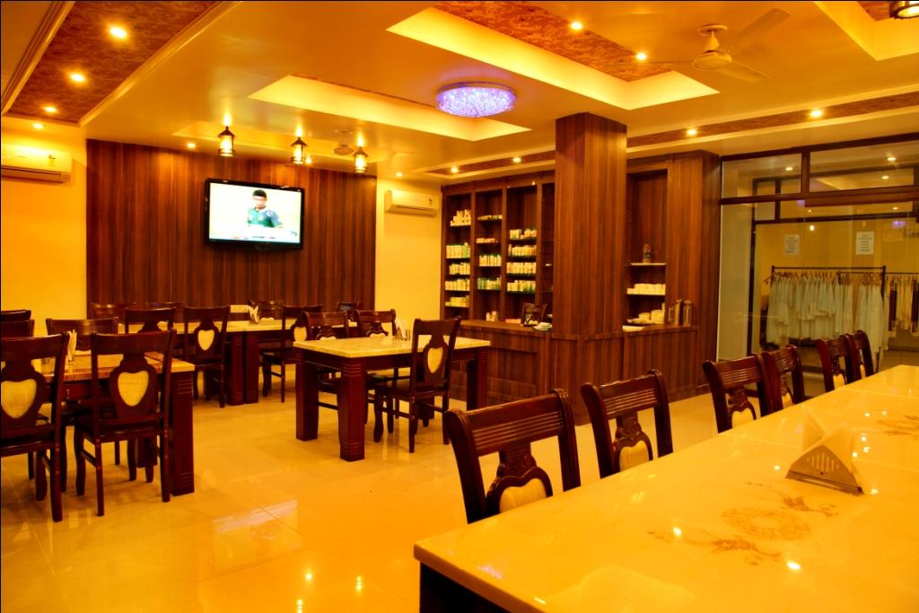 Nirvana Palace Hotel Rishikesh Restaurant