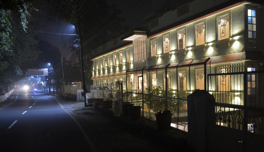 Yog Niketan Hotel By Sanskriti Rishikesh